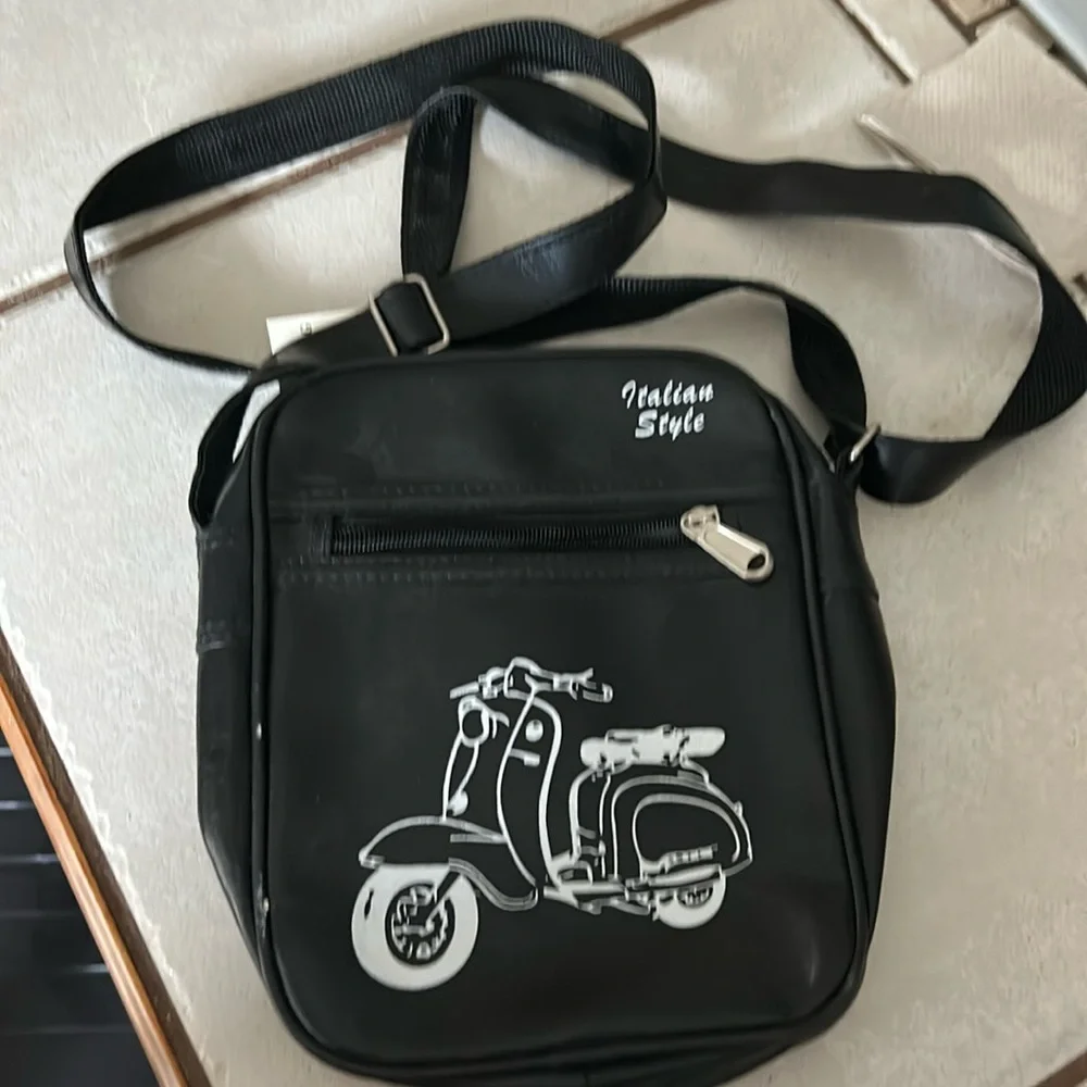 Italian satchel brand new never used from Italy